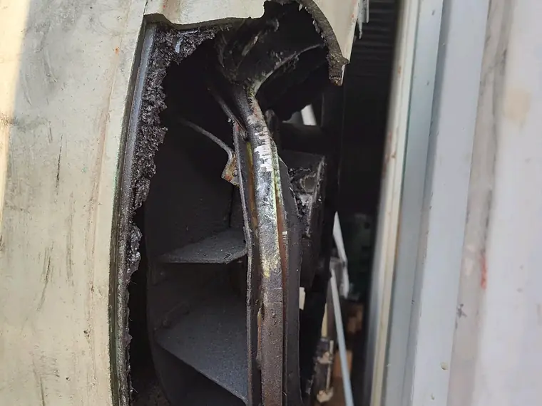 Fractured blower wheel — failure analysis